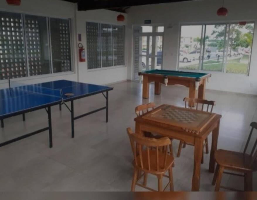 Completo - Ar-condicionado, Wi-fi, Piscina, Garagem, Portaria - Aconchegante Caruaru