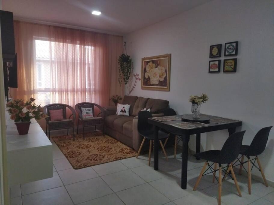Completo - Ar-condicionado, Wi-fi, Piscina, Garagem, Portaria - Aconchegante *
